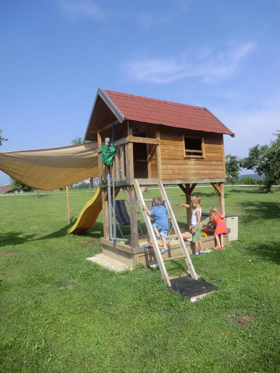 Appartement Landhaus Felsenkeller Sankt Kanzian am Klopeiner See Exterior foto