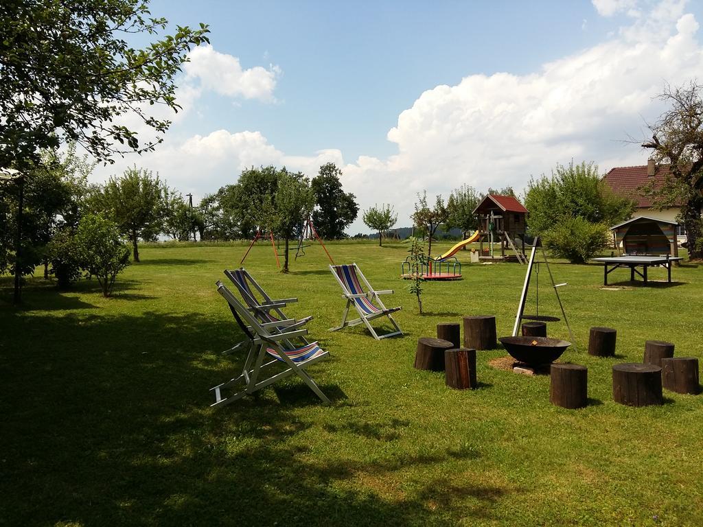 Appartement Landhaus Felsenkeller Sankt Kanzian am Klopeiner See Exterior foto